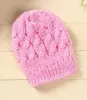 Le vendite calde adattano le protezioni del cappello del Beanie del cranio del Crochet lavorate a maglia calde di inverno degli uomini delle donne mescolano i colori 12pcs/lot