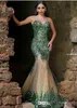 Arabe Style Vert Émeraude Sirène Robes De Soirée Sexy Sheer Ras Du Cou Main Paillettes Élégant Dit Mhamad Longues Robes De Bal Parti Porter