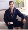 Partihandel-Höst och Vinter Korall Fleece Velvet Badrock Robe Tjockning Flannell Robe Bathrockar Män Lounge Sleepwear Bathrobes Man