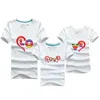 Partihandel-2016 Fashion Family Matching Outfits Heart-Shaped T-shirt 12 Clors för koreanska familjekläder Mor Father Daughter Son kläder