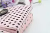 Gratis frakt bröllop favoriserar rosa polka dot purse manicure set brud dusch present pedikyr kit för gäst