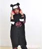 رخيصة DHL بيجامات أسود وردي قاتم الدب القطبي الصوف الدافئ اليابان أنيمي أزياء نيسيي بيجامة الحيوان الدعاوى تأثيري الكبار الملابس بذلة
