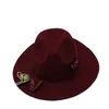 Yaratıcı Üç Kelebek Kadın Geniş Kötü Şapkalar Yün Yumuşak Sıcak Bayanlar Fedoras Katı Disket Cloche Caz Kepleri Şapkalar Sonbahar Kış259v