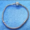 Klasyczny Moda Link Bransoletki Europa Style Poskanujące 925 Srebrny Snake Chain Spring Class DIY Bransoletki Bangles Akcesoria Biżuteria
