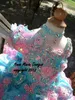 40 % 귀여운 소녀의 컵케익 대회 드레스 공 가운 레이스 꽃 소녀 드레스 손으로 만든 꽃 비즈 크리스탈 계층 유아 드레스