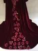 2017 Real Image Winter Christmas A Line Bröllopsklänningar Klädsel Burgundy Velvet Långärmade Blommor Plus Storlek Formell Bridal Gown Jacket Coat