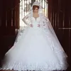 2016 Pas Cher Arabe Une Ligne Robes De Mariée Illusion Cou Dentelle Appliques Perles Tulle Manches Longues Chapelle Train Plus La Taille Robes De Mariée Formelles