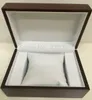 Opakowania Fabryka Sprzedaż Drewniane Powierzchni Watch Boxcases z białą poduszką Rozmiar 13.4 * 10.7 * 7,6 cm Maj Marka Logo Drop Shipping