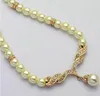 Set di gioielli con collana e orecchini da sposa con perle color crema e cristalli di diamanti placcati in oro