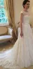 Abiti da sposa arabi vintage in pizzo pieno A Line Sheer Bateau Neckline Cap maniche Illusion Back Abiti da sposa con fiocco a fascia Vestido De Noiva