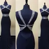 Splendido abito da ballo con perline Mermaid Halter Abiti da sera neri da sera con paillettes Perline Abiti da cerimonia lunghi senza schienale sexy Custom Made