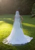 Nieuwe hoogwaardige verbazingwekkende elegante modeontwerper Beste verkoop romantische kapel witte ivorycut rand sluier mantilla sluier bruids hoofdstukken