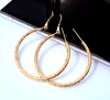 Attraktiv 24k Solid Real Gold Stängning Unik Lady Hoop Circle Earring Hela ovillkorlig livstidsersättning Garanti275o