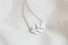 Classic Leaf Pendant Contracted Style Halsband Lämplig för kvinnor och män