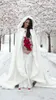 2016 zima płaszcz ślubny w satynowej i futrze Custom Made Ivory White Pełna długość Capes ślubne do wesel