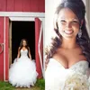Bling A-Line Bröllopsklänningar Sweetheart Ball Gown Organza Country Bridal Gown Crystal Beaded Real Bridal Gowns Lace Up On Back