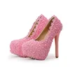 Кружева цветок с жемчугом на высоких каблуках обувь Красивая свадьба обувь Люкс Высокие каблуки невесты обувь белый / зеленый / розовый