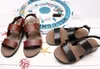 US6-10 Trendy Buckle Strap Real Läder Casual Summer Beach Sandaler Mens Utomhus Slides Top-Thongs Skor