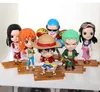 One Piece 10st Set Luffy Nami Pvc Japanska Anime Action Figures Toys Brinquedos Collection Model Dock Gift för Boys Gratis frakt