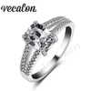 Vecalon Trendy Kussen Cut 3CT Gesimuleerde Diamond CZ Engagement Wedding Band Ring voor Vrouwen 10kt Wit Goud Gevuld Vrouwelijke Ring