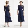 Długość herbaty Matka Bride Suknie Rękawy Dark Navy Szyfonowa Sheer Bateau Neck Pół Rękawy Ruched Krótkie Suknie Matki Made Custom