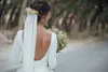 近代的な国のウェディングドレスの袖バトーネックAラインバックレスシャンパンチュールホワイトアイボリーブライダルガウンロングトレイン