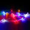 LEDフィンガートーチ懐中電灯ランプLEDフィンガーリングライトグローレーザーフィンガービームLED点滅リングパーティーの装飾フラッシュライトキッドおもちゃギフト