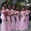 Laço cor-de-rosa e cetim fora do ombro vestidos de dama de honra 2017 comprimento do chão da sereia comprimento preto menina vestidos de festa formal para casamento personalizado feito