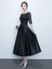Echte schlichte Abendkleider im neuen Stil, schwarz, mittellang, dünn, elegant, kurzes Bankettkleid, Sommer-Abschlussball-Partykleider