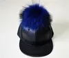 가죽 야구 모자 Pom Pom Real Fur Hats 하라주쿠 스타일의 조정 가능한 Snapback 여성을위한 패션 모자 무료 배송