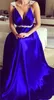 Elegancki Royal Blue Suknie Wieczorowe 2017 Głębokie V Neck Spaghetti Paski Linii Prom Dresses Szyfonowe Długość Piętra Formalne Dresses