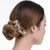 Pettini per capelli da sposa dorati vintage per matrimoni 2018 Moda copricapo da sposa Perle Strass Cristalli fatti a mano 11,5 cm * 6 cm