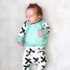 2017 Yenidoğan Giysileri Set Kız Erkek Noel Kıyafet Geyik Evi Baskı Uzun Kollu Pamuk T gömlek + Pantolon + Şapka Bebek Sonbahar Giyim Pijama