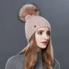 Mode vertikala ränder vinterhattar för kvinnor kashmir stickad hatt kvinnlig högkvalitativ päls pom pom höst varm mössa2562