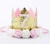 ホット新しいゴールドベイビー1-9バース誕生日キラキラパーティークラウン造りピンクとクリーミーな白いバラの花TiaraヘッドバンドHJ152