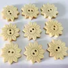 100-pack de madeira botões de girassol abotoaduras roupas botão de flor botão de laser crianças roupas decoração, acessórios de decoração de jóias