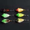 6 Kolor 4cm 6g Mockrux 3D Eee Fishing Lure Kolorowe Twarde Żaba Przynęty Ostry Hak Sprzęt Topwater Ryby Przynęty Zajmuje Haki przynęty