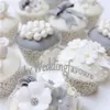 Darmowa Wysyłka 120 sztuk Laser Cut Pearl Papier Koronki Cupcake Wrapper Wedding Party Prysznic Cupcake Pakiet Dostawy