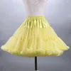 다채로운 짧은 저렴한 Crinoline Petticoats Ruffles 신부 Petticoats 웨딩 드레스 소녀 underskirt 플러스 사이즈 Petticoat 빠른 배송