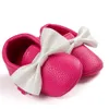 Yeni Tasarım Bow Bebekler Bebek Ayakkabı Markası Makosenler Yumuşak Sole İlk Yürüteç Bebek Ayakkabı Yenidoğan Deri Kız Bebek Ayakkabı Patchwork
