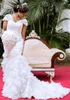 Robes de mariée élégantes en organza sirène hors épaule mancherons jupe à plusieurs niveaux appliques robes de mariée de mariée noire africaine robe de mariée pas cher