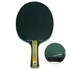 une chauve-souris de tennis de table