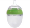 牛乳の柔らかい哺乳瓶を飲むための赤ちゃんの餌のための自然な感触の哺乳瓶のシルコンのボトル