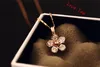 Big Cubic Zirconia Flower Pendant Necklace Women Choker Halsband för bröllopsfest mode smycken kostym koreanska tillbehör260Z