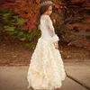 Prinses kant lange mouwen bloem meisje jurken ruches bloem rok meisjes bruiloft jurken met lint sjerp baby pageant jurken