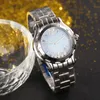 New Fashion Lady Watch Quartz Movement Dress Watches Fomen Women en acier inoxydable Wristwatch CP03289A