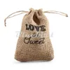 Großhandel - 9,5 * 14,5 cm Liebe ist süß Vintage natürliche Jute-Sackleinen-Bomboniere-Tasche/Jute-Kordelzug-Verpackungsbeutel (50er-Set)