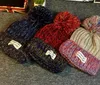 Garçons Filles Enfants Belle Boule Tricot Bonnet Chapeau Ski Crochet Cap Hiver Doux Chaud Oreille Muff coloré 3Y-12Y Enfants Chapeaux De Noël