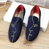 The British pointed shoes breathable Korean suede leather shoes men's hair stylist scrub lazy shoes loafer men flat shoes