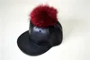 가죽 야구 모자 Pom Pom Real Fur Hats 하라주쿠 스타일의 조정 가능한 Snapback 여성을위한 패션 모자 무료 배송